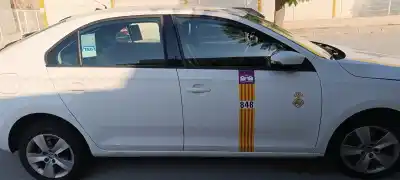 Second-hand car spare part front right door for skoda rapid active oem iam references 