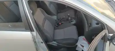 Second-hand car spare part right front seat for toyota corolla (_e12_) 1.4 d (nde120_) oem iam references 