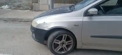 Pezzo di ricambio per auto di seconda mano parafango anteriore sinistro per fiat stilo (192) 1.9 jtd cat riferimenti oem iam   