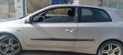 Pezzo di ricambio per auto di seconda mano porta anteriore sinistra per fiat stilo (192) 1.9 jtd cat riferimenti oem iam 