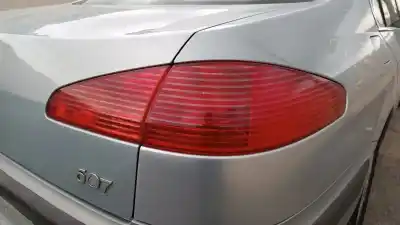 Автозапчасти б/у правый задний фонарь за peugeot 607 (s1) básico ссылки oem iam 