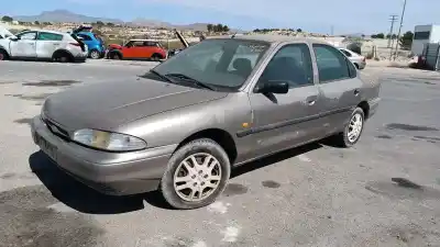 Pezzo di ricambio per auto di seconda mano RADIATORE D ACQUA per FORD MONDEO BERLINA/FAMILIAR (FD)  Riferimenti OEM IAM   