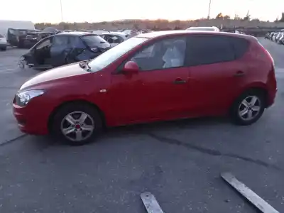 Peça sobressalente para automóvel em segunda mão assento dianteiro esquerdo por hyundai i30 classic referências oem iam   