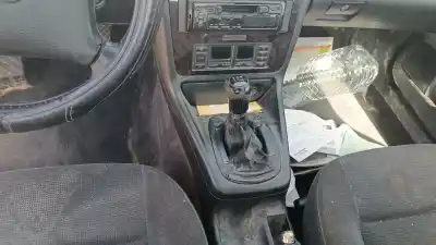 Second-hand car spare part gear lever for audi a4 berlina (b5) 2.8 quattro oem iam references 