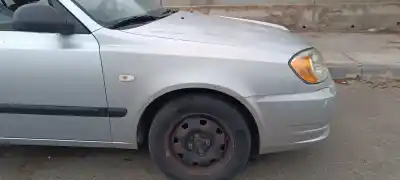 Pezzo di ricambio per auto di seconda mano parafango anteriore destro per hyundai accent (lc) gl 4p riferimenti oem iam 