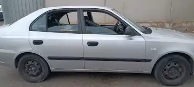 Pezzo di ricambio per auto di seconda mano porta anteriore destra per hyundai accent (lc) gl 4p riferimenti oem iam 
