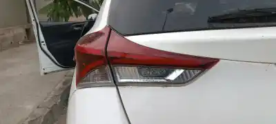 Peça sobressalente para automóvel em segunda mão farolim traseiro esquerdo por toyota auris hybrid active referências oem iam 