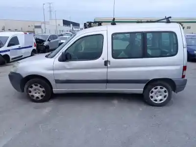 Pièce détachée automobile d'occasion PORTE AVANT GAUCHE pour PEUGEOT PARTNER (S2)  Références OEM IAM   
