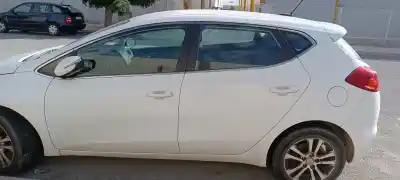 Second-hand car spare part rear left door for kia ceed attract 99 cv / 73 kw oem iam references 