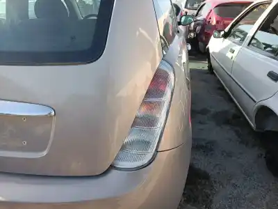 Pezzo di ricambio per auto di seconda mano luci posteriori destra per lancia ypsilon (101) 1.2 8v riferimenti oem iam 