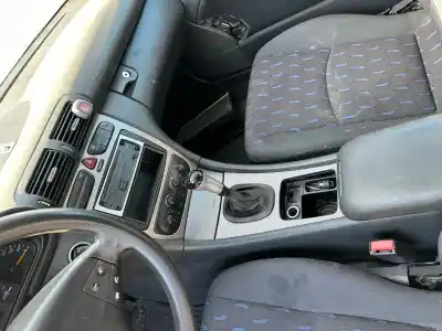 Pièce détachée automobile d'occasion SIÈGE AVANT DROIT pour MERCEDES-BENZ CLASE C (W203) SPORTCOUPE  Références OEM IAM   
