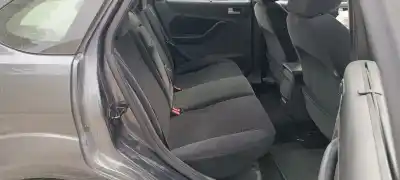 Peça sobressalente para automóvel em segunda mão bancos traseiros por ford focus berlina (cap) ambiente (d) referências oem iam 