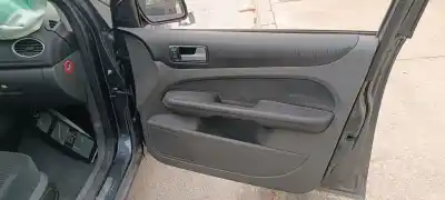 Peça sobressalente para automóvel em segunda mão forra / revestimento da porta dianteira direita por ford focus berlina (cap) ambiente (d) referências oem iam 
