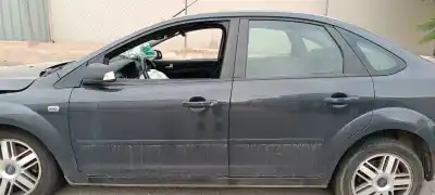 Peça sobressalente para automóvel em segunda mão porta da frente esquerda por ford focus berlina (cap) ambiente (d) referências oem iam 