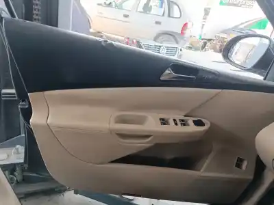 Peça sobressalente para automóvel em segunda mão forra / revestimento da porta dianteira esquerda por volkswagen passat b6 (3c2) 2.0 tdi 16v referências oem iam 