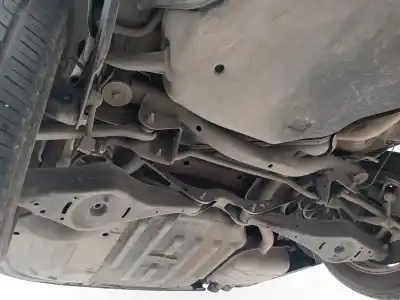 Peça sobressalente para automóvel em segunda mão charrió / suporte de eixo de trás por volkswagen passat b6 (3c2) 2.0 tdi 16v referências oem iam   