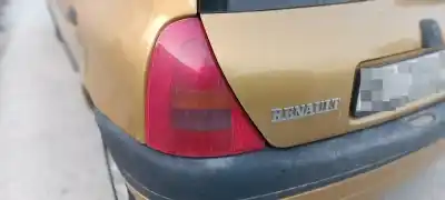Автозапчасти б/у левый задний фонарь за renault clio ii fase i (b/cbo) 1.6 initiale (b/cbod) 90 cv / 66 kw ссылки oem iam 