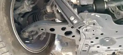 Pezzo di ricambio per auto di seconda mano braccio sospensione inferiore anteriore destro per toyota corolla (e21) hybrid active riferimenti oem iam 