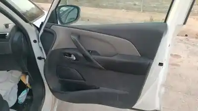 Автозапчасти б/у обивка передней правой двери за citroen c4 picasso exclusive ссылки oem iam 