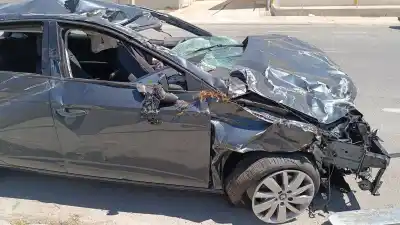 Peça sobressalente para automóvel em segunda mão fechadura da porta dianteira direita por seat leon (5f1) reference referências oem iam 