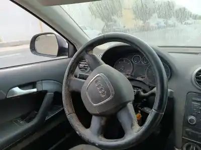 Peça sobressalente para automóvel em segunda mão volante por audi a3 (8p) 1.6 tdi ambiente referências oem iam 