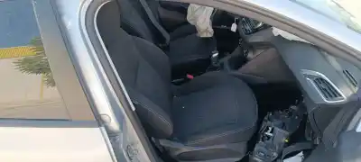 Second-hand car spare part right front seat for peugeot 208 allure oem iam references 