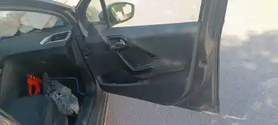 Second-hand car spare part right front door trim for peugeot 208 allure oem iam references 