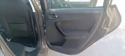 Second-hand car spare part right rear door trim for peugeot 208 allure oem iam references 