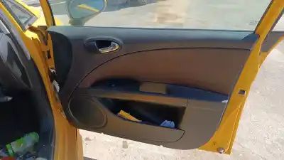 Peça sobressalente para automóvel em segunda mão forra / revestimento da porta dianteira direita por seat leon (1p1) 1.6 referências oem iam 