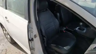 Peça sobressalente para automóvel em segunda mão assento dianteiro direito por peugeot 5008 active referências oem iam   