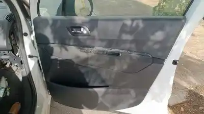 Piesă de schimb auto la mâna a doua fața de la ușa din dreapta partea din fațã de plastic pentru peugeot 5008 active referințe oem iam 