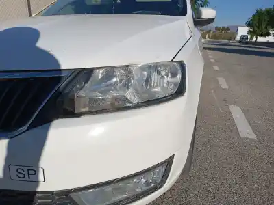 Second-hand car spare part left headlight for skoda rapid active oem iam references 