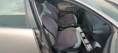 Pièce détachée automobile d'occasion SIÈGE AVANT DROIT pour SEAT IBIZA (6L1)  Références OEM IAM   