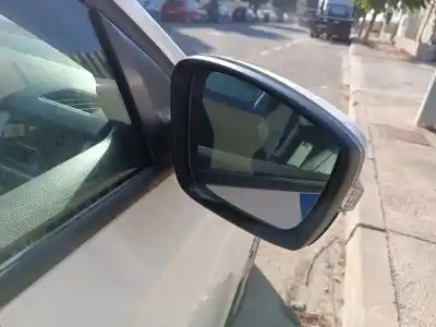 Second-hand car spare part right rearview mirror for skoda rapid active oem iam references   
