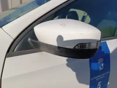 Second-hand car spare part left rearview mirror for skoda rapid active oem iam references   