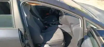 Tweedehands auto-onderdeel rechter voorstoel voor seat leon (1p1) 2.0 tdi 16v oem iam-referenties 