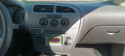 Tweedehands auto-onderdeel audiosysteem / radio-cd voor seat leon (1p1) 2.0 tdi 16v oem iam-referenties 