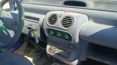 Gebrauchtes Autoersatzteil audiosystem / radio-cd zum renault twingo (co6) 1.3 (c063/64) oem-iam-referenzen 