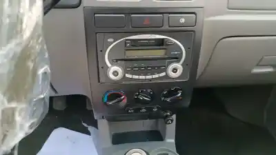 Peça sobressalente para automóvel em segunda mão sistema de áudio / rádio cd por kia rio ipanema berlina referências oem iam 