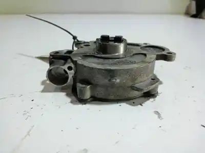 İkinci el araba yedek parçası FREN BASINÇ / VAKUM POMPASI için VOLKSWAGEN GOLF VI (5K1)  OEM IAM referansları 03L145207  