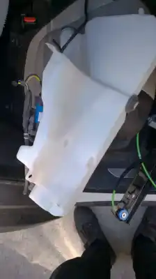 Second-hand car spare part windscreen washer bottle for jaguar f-pace portfolio oem iam references hk8317b613b   Second-hand car spare part windscreen washer bottle for jaguar f-pace portfolio oem iam references hk8317b613b