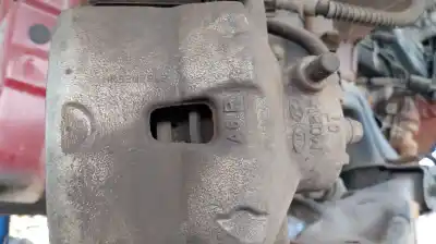 Peça sobressalente para automóvel em segunda mão pinça de travão dianteira direita por hyundai i30 (gd) 25 aniversario referências oem iam 