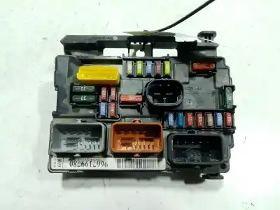 Pezzo di ricambio per auto di seconda mano SCATOLA RELÈ/FUSIBILI per CITROEN C3  Riferimenti OEM IAM 9667199780  