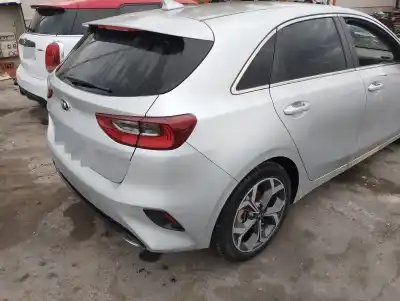 Second-hand car spare part right tailgate light for kia ceed business oem iam references 