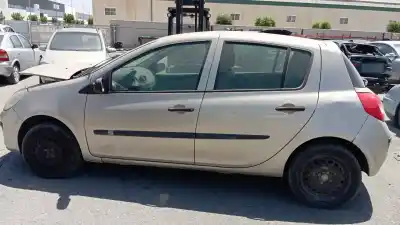 Pezzo di ricambio per auto di seconda mano Serratura Porta Anteriore Sinistra per RENAULT CLIO III 1.5 dCi Diesel CAT (K9K-830) 90 CV / 66 KW Riferimenti OEM IAM   