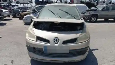 Peça sobressalente para automóvel em segunda mão CONDENSADOR / RADIADOR DE SOFAGEM / AR CONDICIONADO por RENAULT CLIO III  Referências OEM IAM   