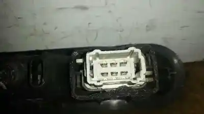 Second-hand car spare part rear left power window switch for renault scenic ii authentique oem iam references   