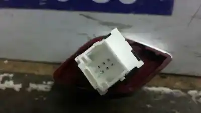 Peça sobressalente para automóvel em segunda mão interruptor 4 piscas - emergência por citroen c3 attraction referências oem iam 96669616  