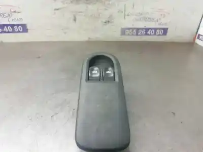 Peça sobressalente para automóvel em segunda mão botão / interruptor elevador vidro dianteiro esquerdo por renault scenic ii pack authentique referências oem iam 8200356519  