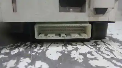 Peça sobressalente para automóvel em segunda mão quadrante por toyota corolla (e12) 2.0 d-4d linea sol berlina referências oem iam 8380002810  